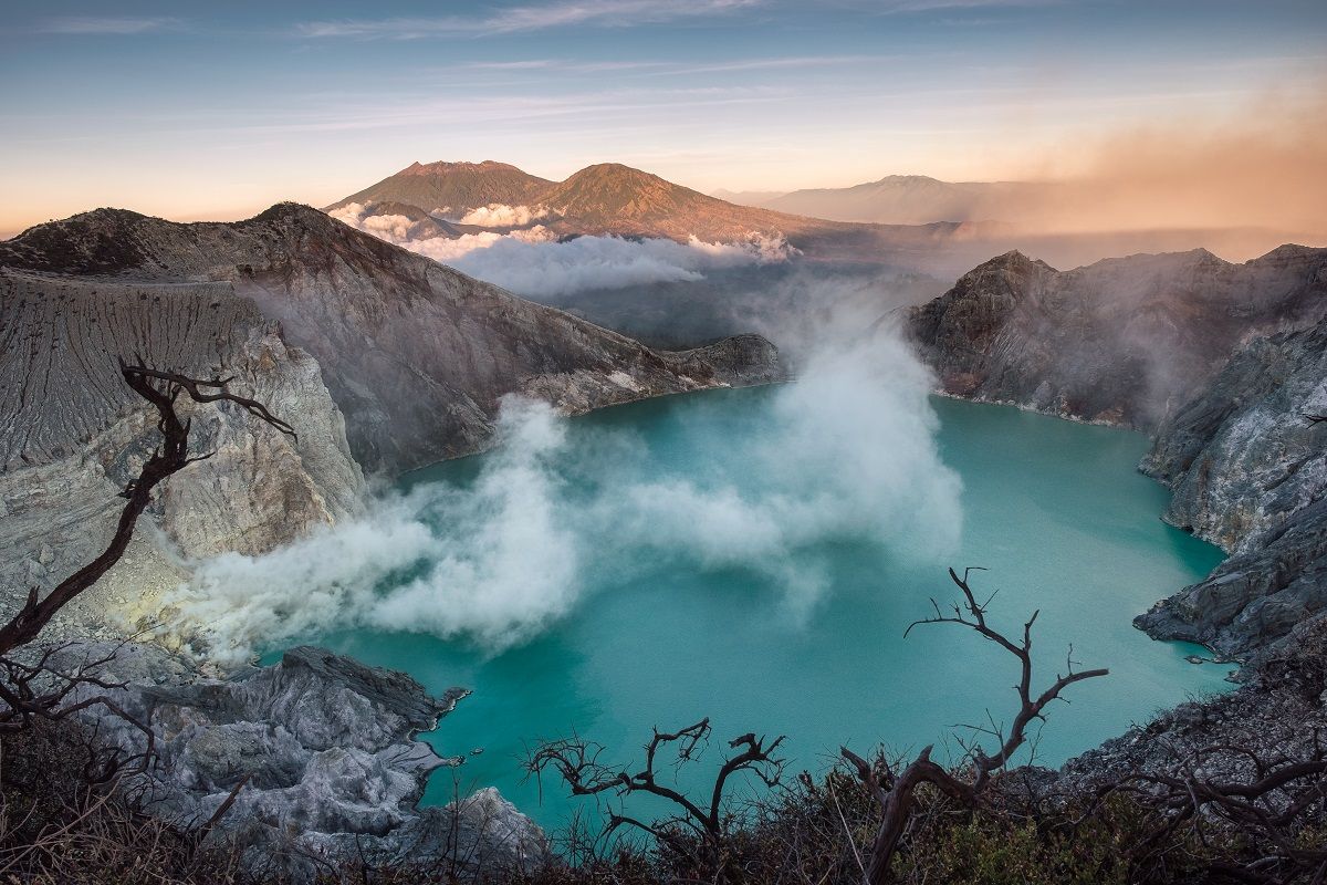 One Day Kawah Ijen: Paket Wisata Blue Fire & Sunrise Ijen Banyuwangi