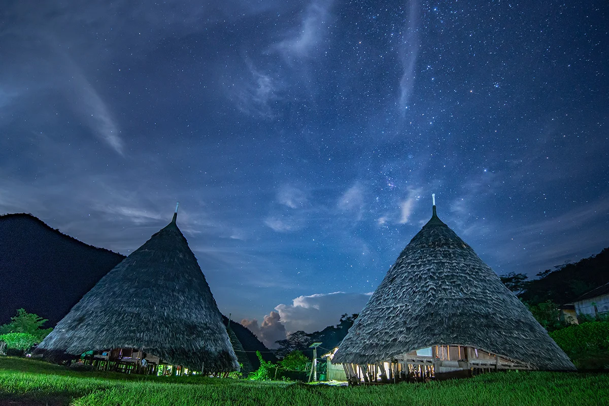 Paket Wisata Desa Di Atas Awan Waerebo